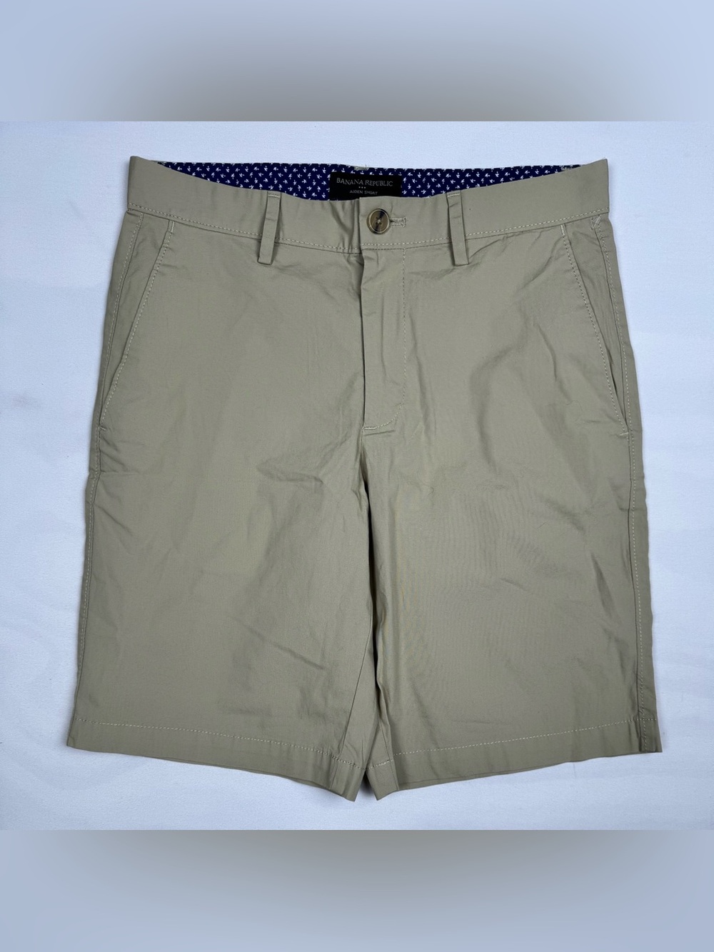Banana Republic Aiden Short Khaki Men’s 29 10” Inseam